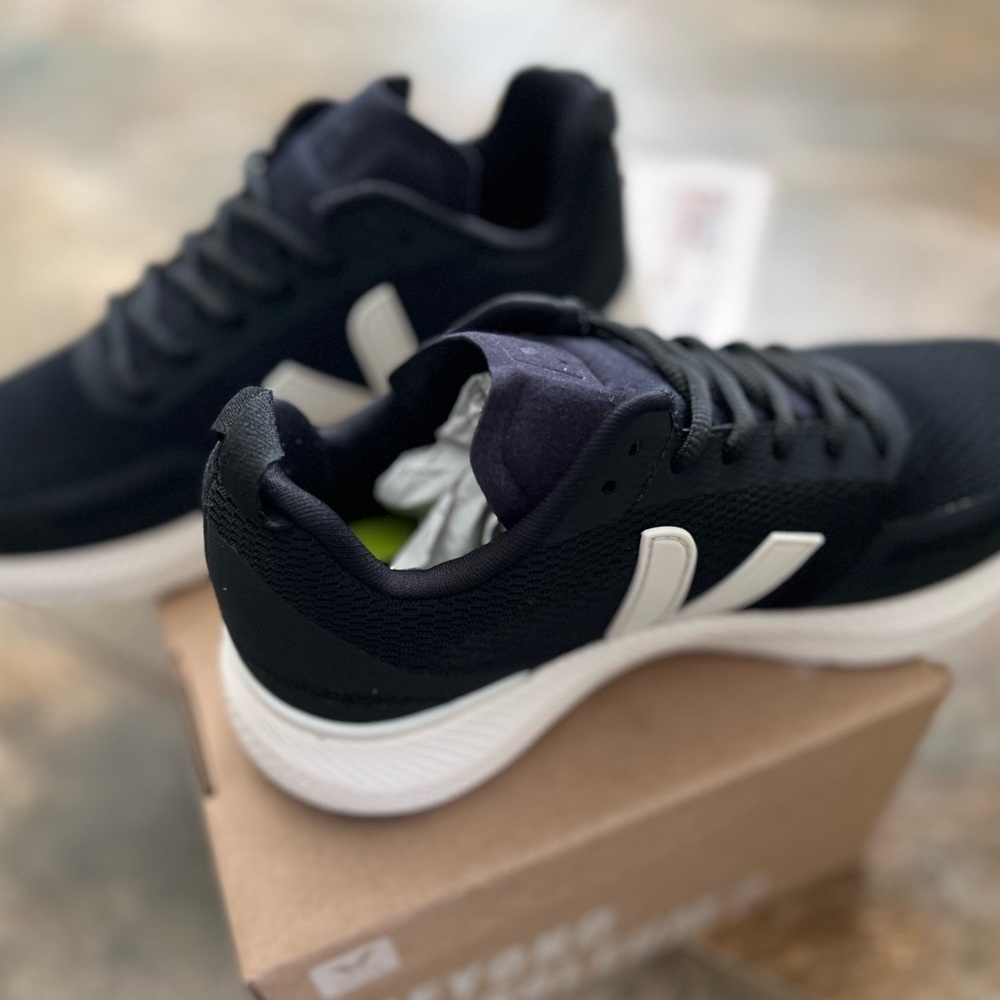 NIB | Veja Impala Engineered Mesh Sneaker Size 36 | Brand New in Box - Picture 8 of 13